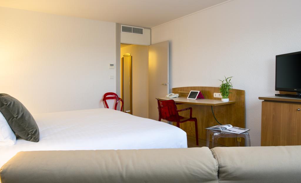 Hotel C Suites Chambres Spacieuses Nîmes Eksteriør billede